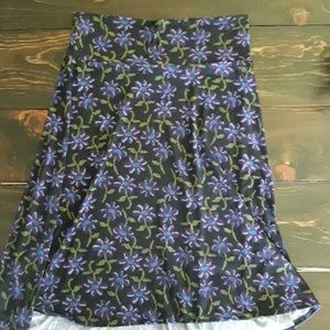 LuLa Roe Azure skirt